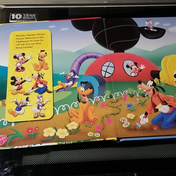 Mickey Mouse Clubhouse First Look and Find Book DEAL 5 for $20 - Picture 2 of 4